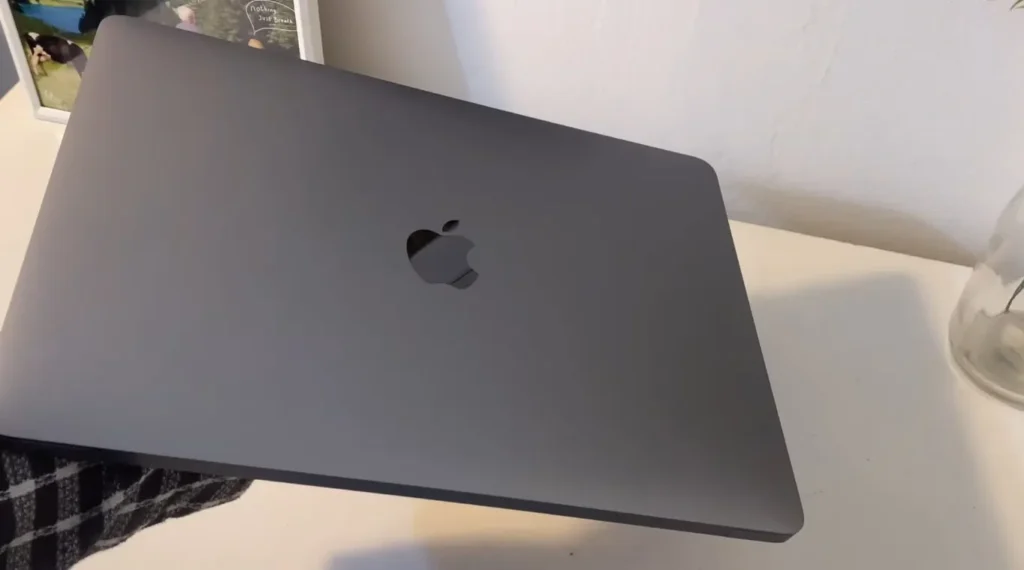 MacBook Air M1 Space Grey