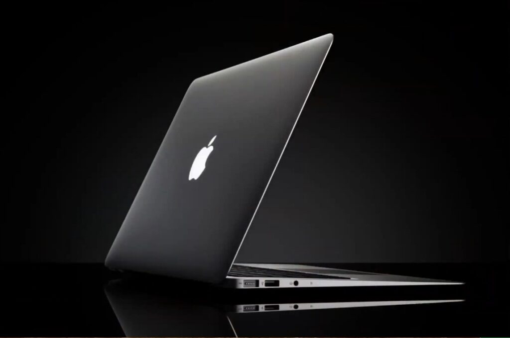 MacBook Air Midnight